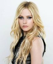 Nahá Avril Lavigne. Fotka - 63